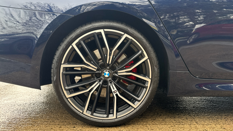 BMW 5 Series 520d xDrive MHT M Sport 4dr Step Auto Diesel Saloon